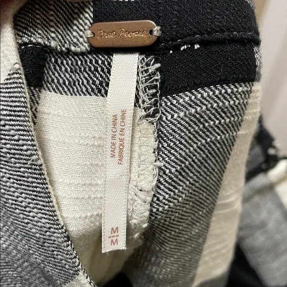 Free People | Clear Skies | Black &
White | Checkered | Cropped Pants | Size M - Picture 10 of 15